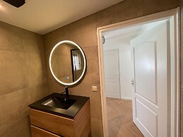 Holiday Suites in the Forest With Wellness