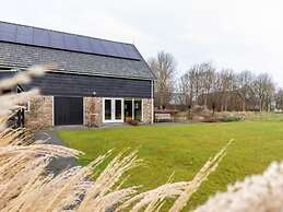 Lovely Holiday Home in Grijpskerke With Garden