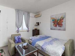 Apartment Precious View