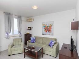 Apartment Precious View