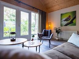 Atmospheric Lodge With a Deck on the Veluwe