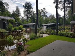 Atmospheric Lodge With a Deck on the Veluwe