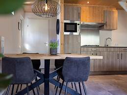 Atmospheric Lodge With a Deck on the Veluwe