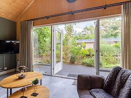 Atmospheric Lodge With a Deck on the Veluwe