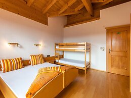 Chalet in Gattererberg Near Ski Slopes