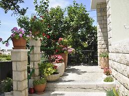 Apartments Profaca - One Bedroom Apartment With Terrace