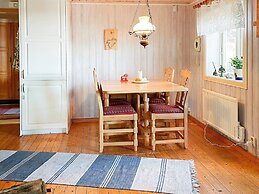7 Person Holiday Home in Tjorn-by Traum
