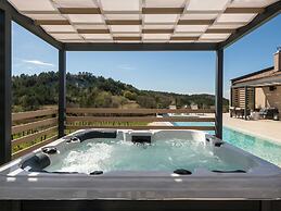 Villa Noeli With Swimming Pool