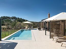 Villa Noeli With Swimming Pool