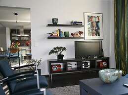 Grand Suite Comfortable Holiday Residence