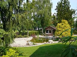 Grand Suite Comfortable Holiday Residence