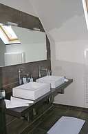 Grand Suite Comfortable Holiday Residence