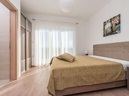 Comfort Villa With Swimming Pool and Terrace