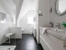 Am Wald Modern Retreat