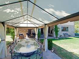 Apartment in Cetona With Private Pool