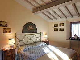 Apartment in Cetona With Private Pool