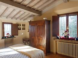 Apartment in Cetona With Private Pool