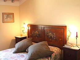 Apartment in Cetona With Private Pool