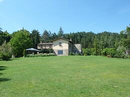 Apartment in Cetona With Private Pool