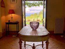 Apartment in Cetona With Private Pool