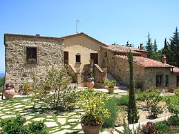 Apartment in Cetona With Private Pool