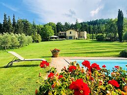 Apartment in Cetona With Private Pool