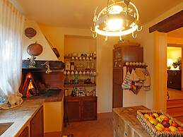 Apartment in Cetona With Private Pool