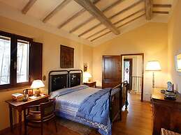 Apartment in Cetona With Private Pool