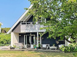 6 Person Holiday Home in Askim-by Traum