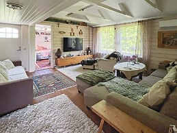6 Person Holiday Home in Askim-by Traum