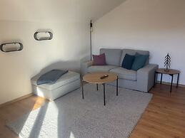 1 Porzig Modern Retreat