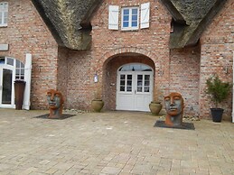 10 Bohler Brise Modern Retreat