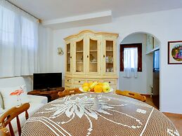 Belvilla by OYO La Sciumara