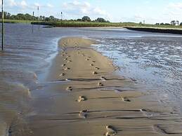 Stella Maris Modern Retreat