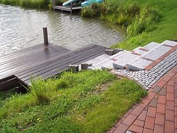 Stella Maris Modern Retreat