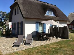 Thatched Roof Holiday Home Dunenblick