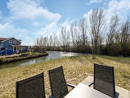 Lakeview Corner Holiday Home With Lots of Privacy