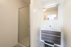 Beautiful Apartment on the sea Wall