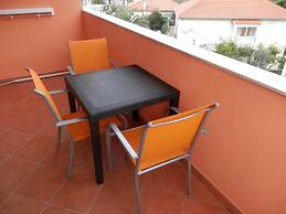 Apartments St Rialto - Comfort One-bedroom Apartment With Balcony and 