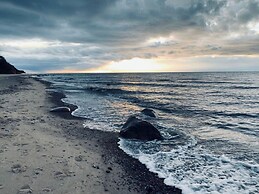 Comfortplus Apartment With Terrace