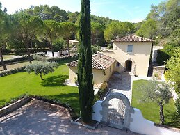 Lovely Holiday Home With Private Pool