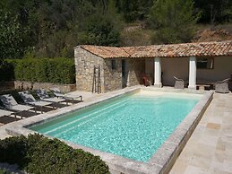 Lovely Holiday Home With Private Pool