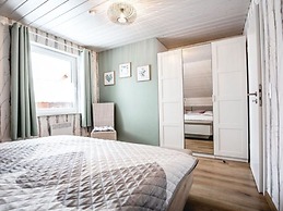 A gem of a Modern Retreat