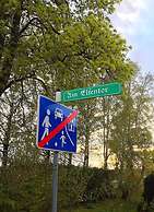 A gem of a Modern Retreat