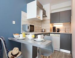 Modern Apartment in Historic La Rochelle
