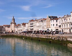 Modern Apartment in Historic La Rochelle