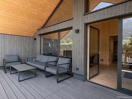 High-quality Maisonette Flat With Roof Terrace