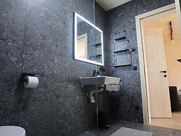 High-quality Maisonette Flat With Roof Terrace