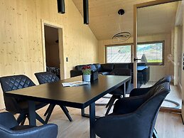 High-quality Maisonette Flat With Roof Terrace