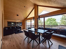 High-quality Maisonette Flat With Roof Terrace